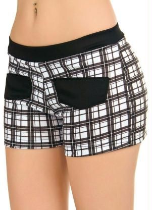 Shorts Xadrez com Detalhe de Lapelas